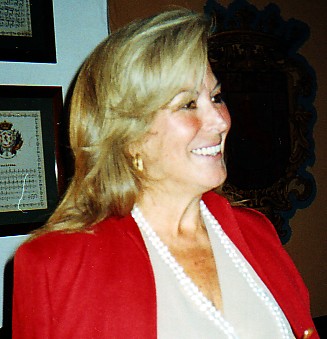 Mercedes Valverde Candil.jpg