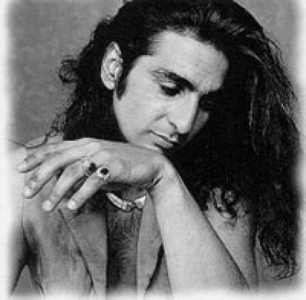 Archivo:Antonio Flores (músico).jpg